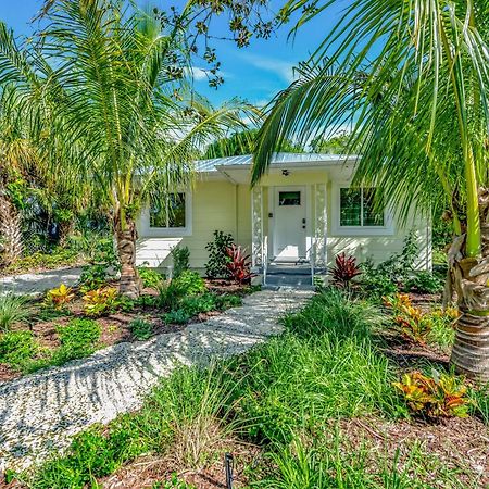 Casa Posada - So Close You Can Hear The Waves Historic Beach Cottage W Beach Gear Анна-Марія Екстер'єр фото