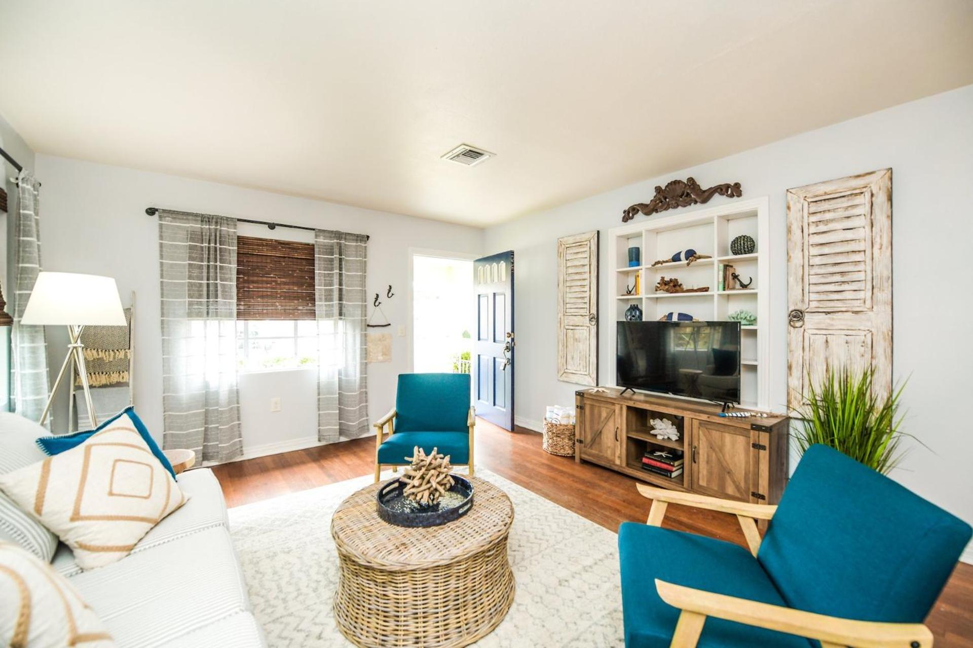 Casa Posada - So Close You Can Hear The Waves Historic Beach Cottage W Beach Gear Анна-Марія Екстер'єр фото
